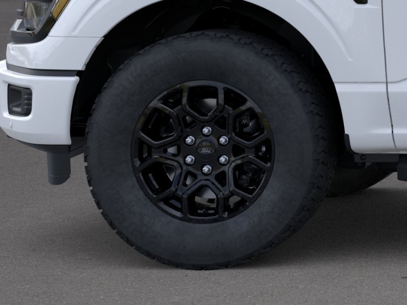 Ford F-150 Vehicle Full-screen Gallery Image 21