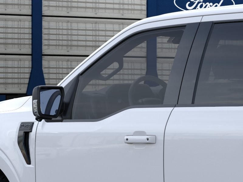 Ford F-150 Vehicle Full-screen Gallery Image 22