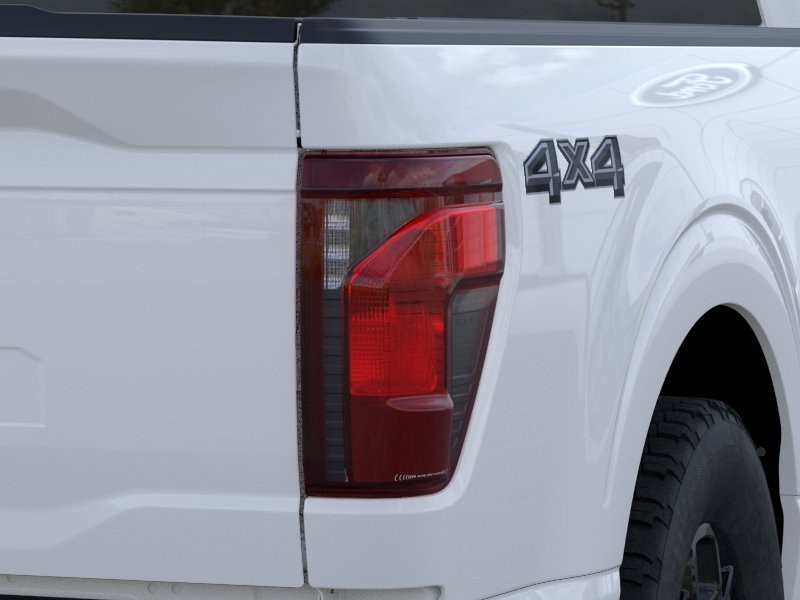 Ford F-150 Vehicle Full-screen Gallery Image 23
