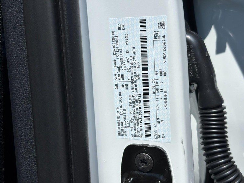 Ford F-150 Vehicle Full-screen Gallery Image 26