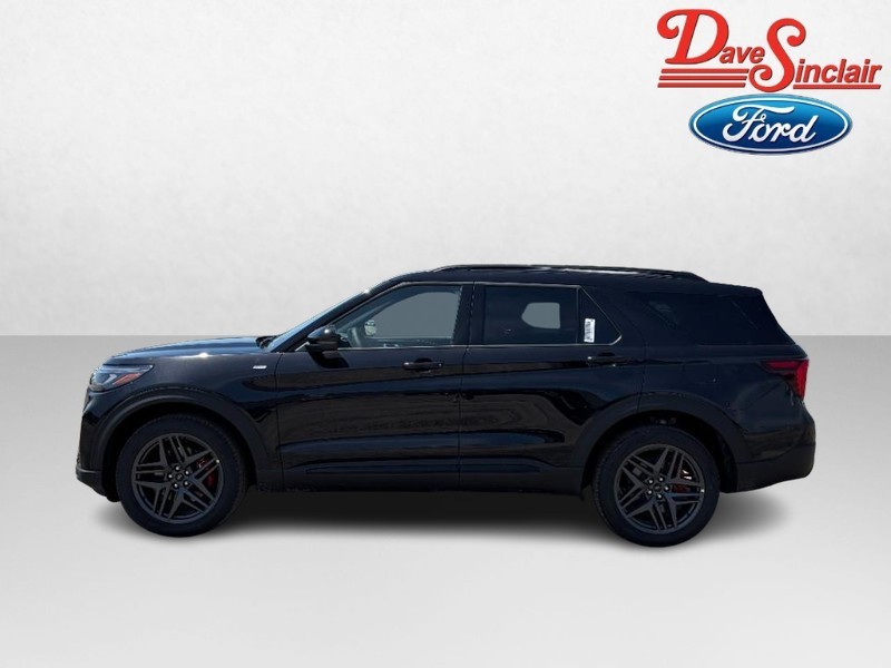 Ford Explorer Vehicle Full-screen Gallery Image 10