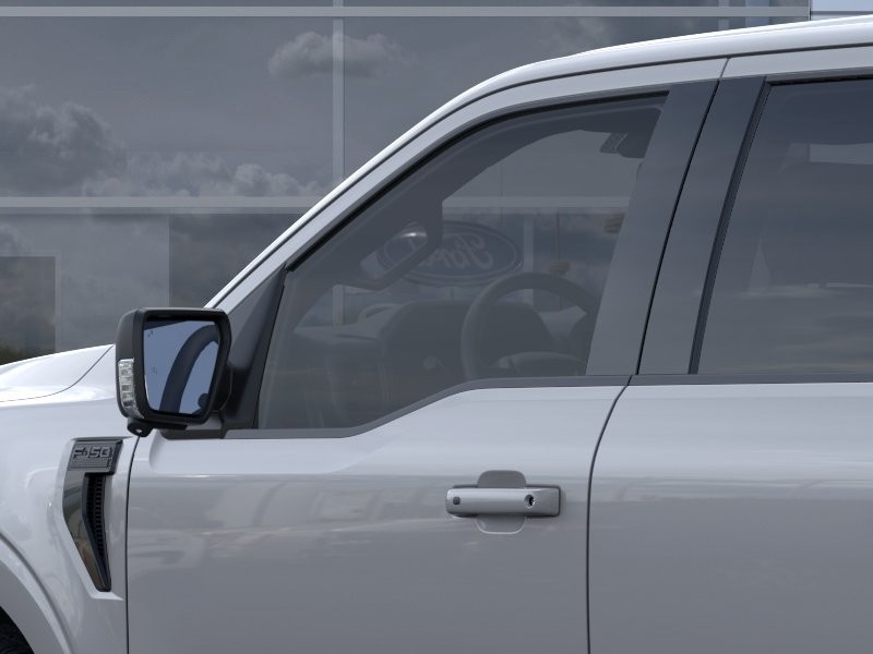 Ford F-150 Vehicle Full-screen Gallery Image 22