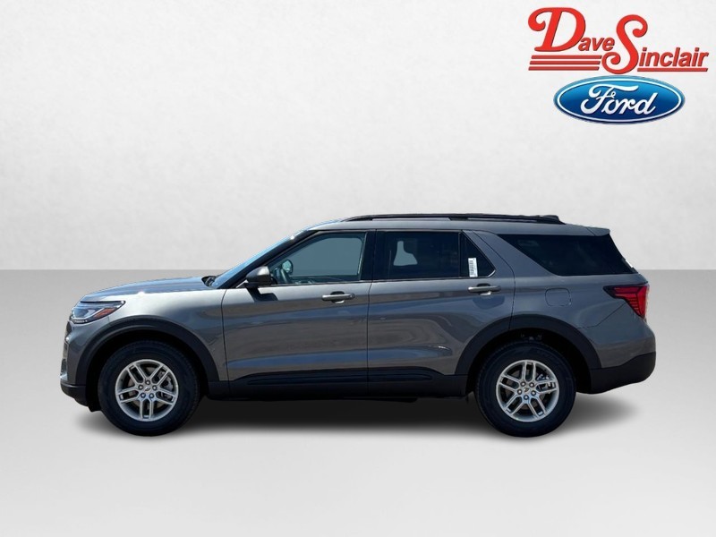 Ford Explorer Vehicle Full-screen Gallery Image 10
