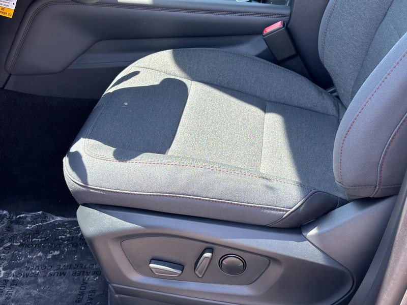 Ford Explorer Vehicle Full-screen Gallery Image 17
