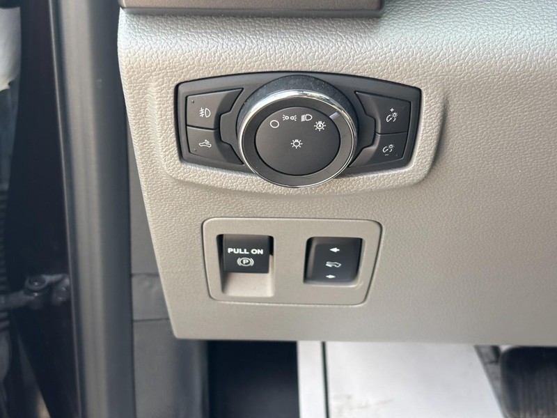 Ford F-150 Vehicle Image 19
