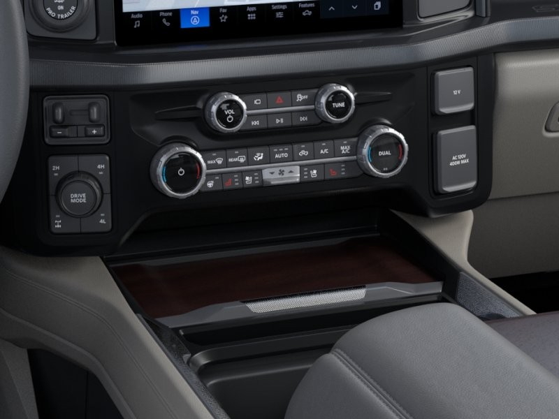 Ford Super Duty F-250 SRW Vehicle Image 17