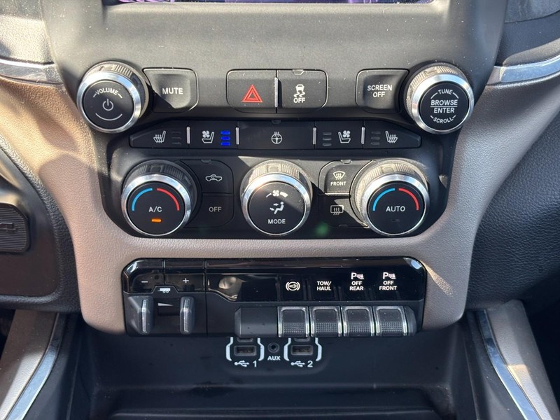 Ram 2500 Vehicle Image 24