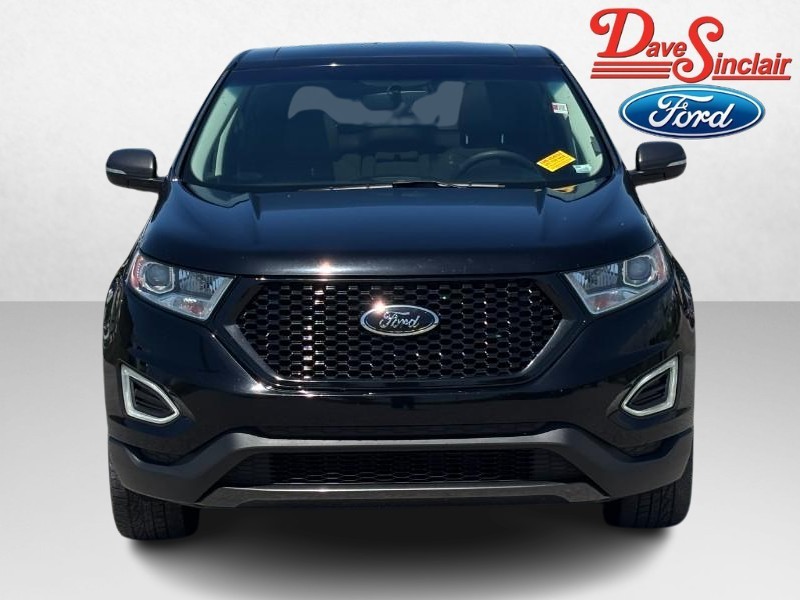 Ford Edge Vehicle Full-screen Gallery Image 02