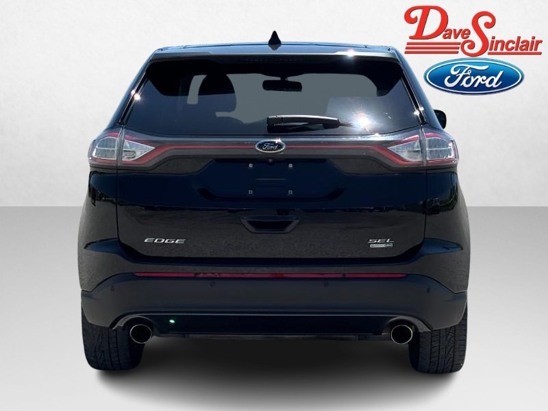 Ford Edge Vehicle Full-screen Gallery Image 08