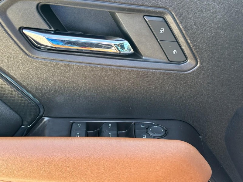 GMC Canyon Vehicle Image 18