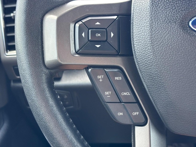 Ford Expedition Vehicle Full-screen Gallery Image 21