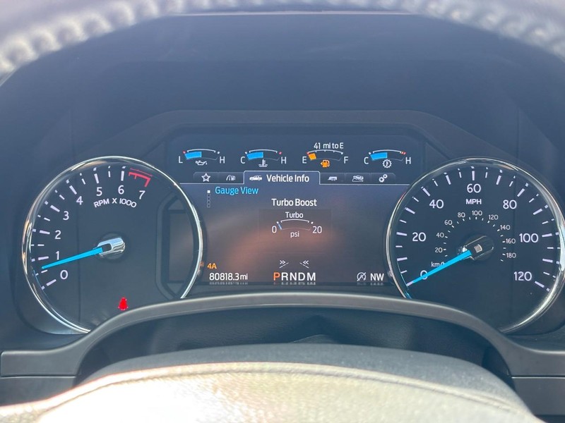Ford Expedition Vehicle Full-screen Gallery Image 23
