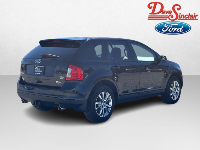 Ford Edge Vehicle Full-screen Gallery Image 07