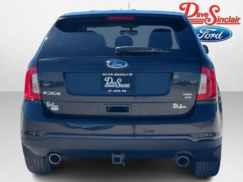 Ford Edge Vehicle Full-screen Gallery Image 08