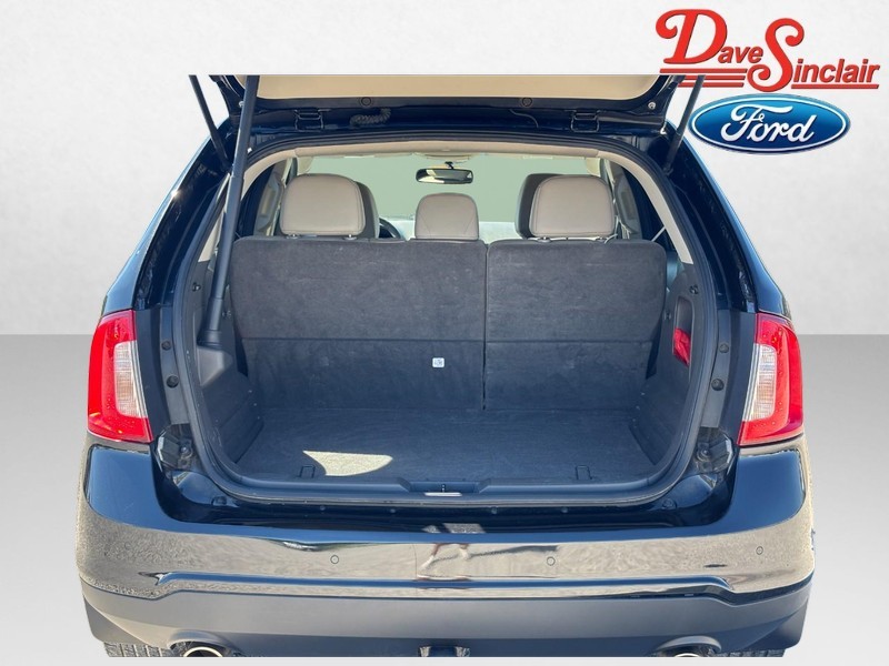 Ford Edge Vehicle Full-screen Gallery Image 09