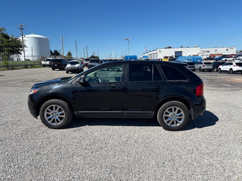 Ford Edge Vehicle Full-screen Gallery Image 11