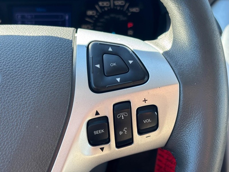 Ford Edge Vehicle Full-screen Gallery Image 20
