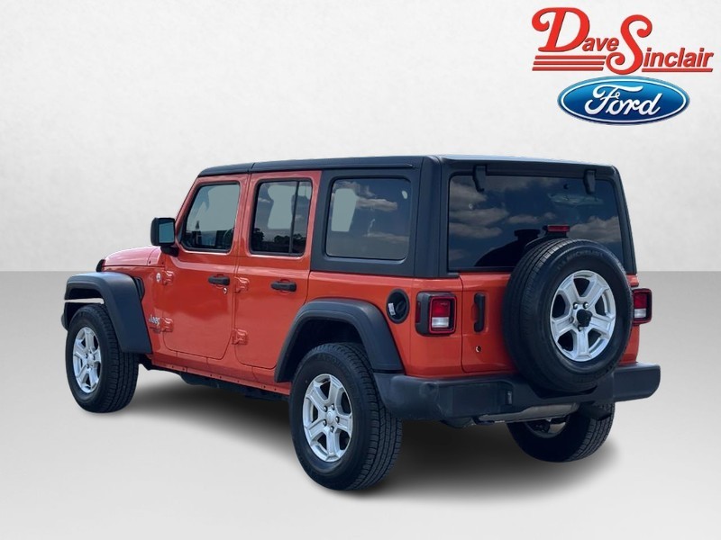 Jeep Wrangler Unlimited Vehicle Image 09