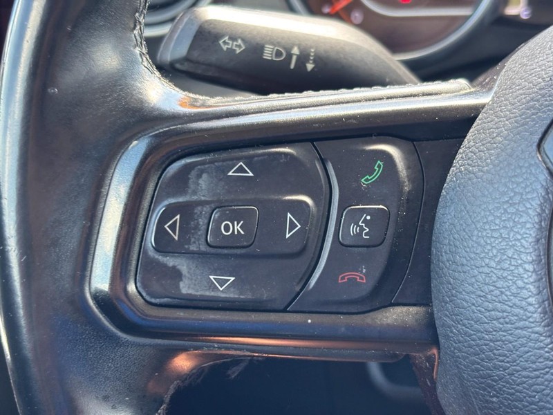 Jeep Wrangler Unlimited Vehicle Image 19