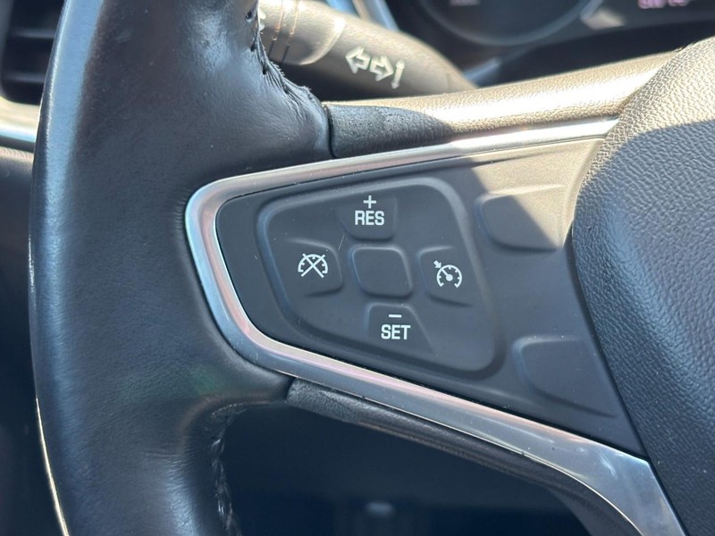 Chevrolet Equinox Vehicle Image 19