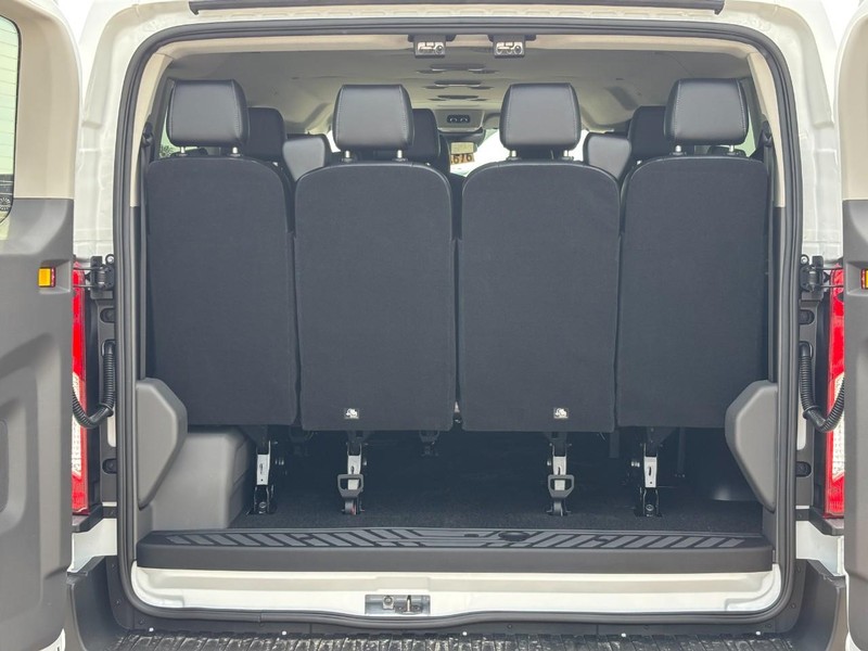 Ford Transit Passenger Wagon Vehicle Full-screen Gallery Image 11