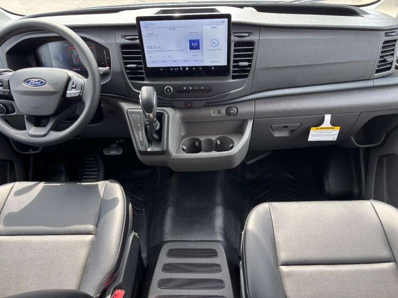 Ford Transit Passenger Wagon Vehicle Full-screen Gallery Image 16