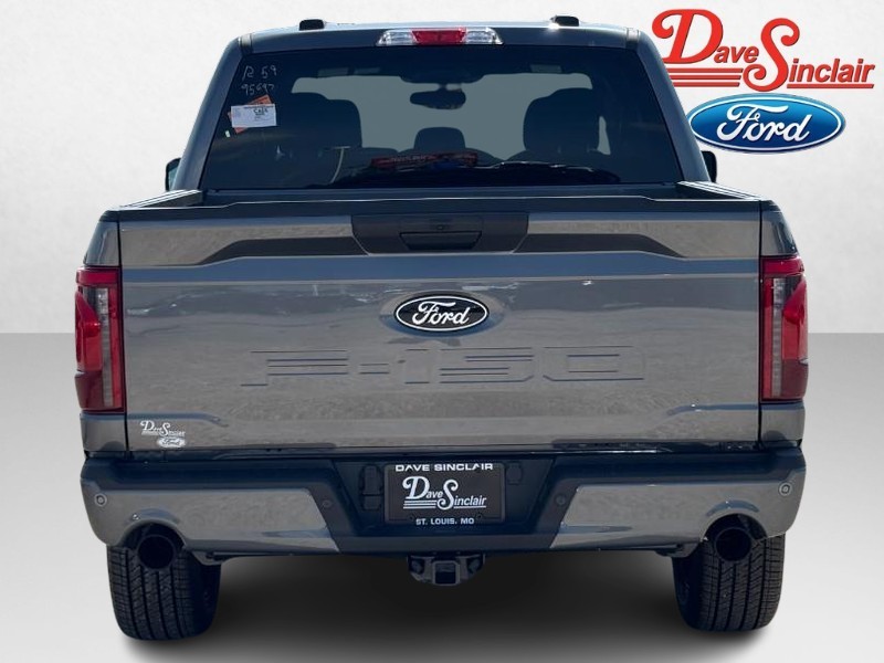 Ford F-150 Vehicle Full-screen Gallery Image 08