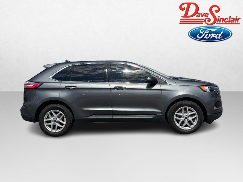 Ford Edge Vehicle Full-screen Gallery Image 05