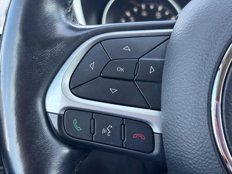 Jeep Compass Vehicle Image 19