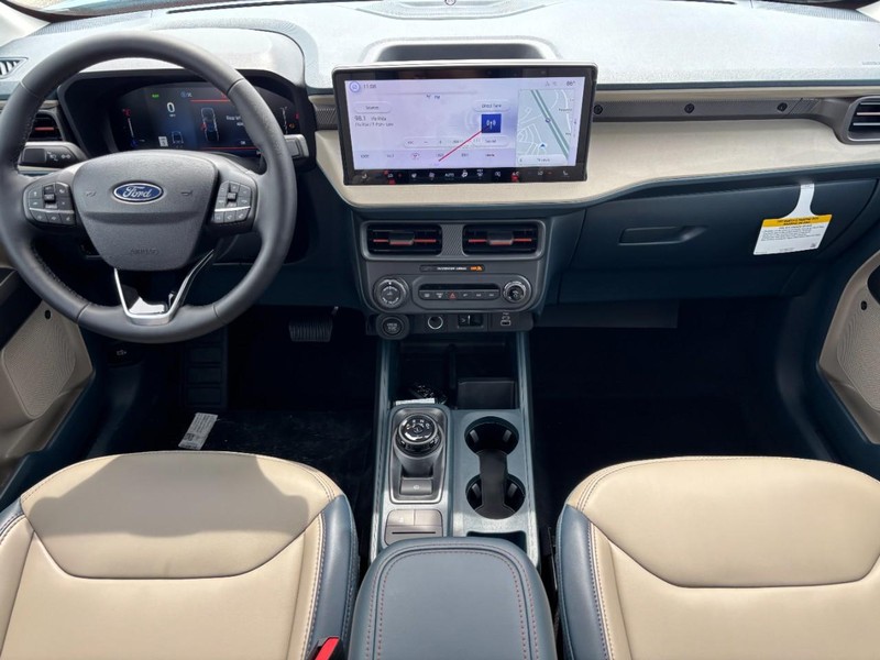 Ford Maverick Vehicle Full-screen Gallery Image 14