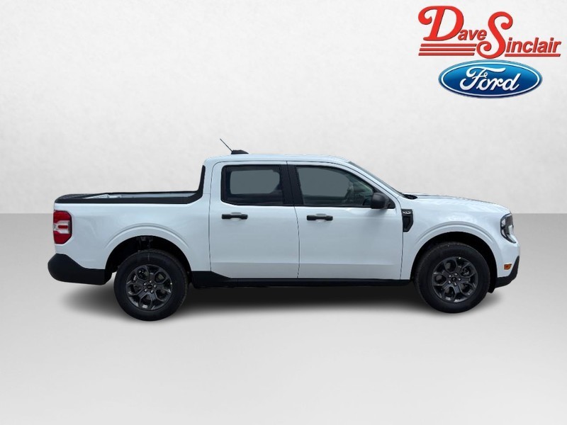 Ford Maverick Vehicle Image 05