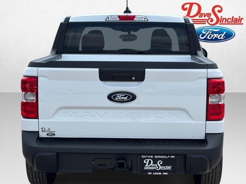 Ford Maverick Vehicle Image 08