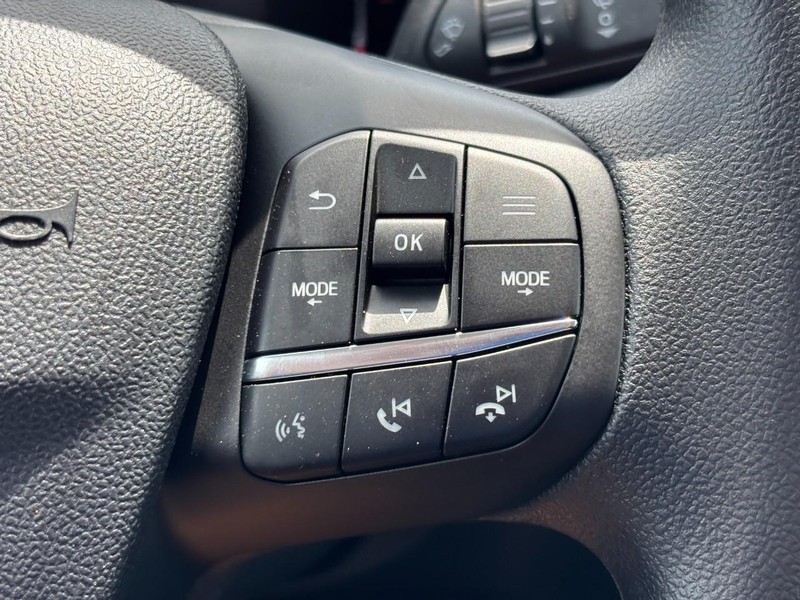 Ford Maverick Vehicle Image 20