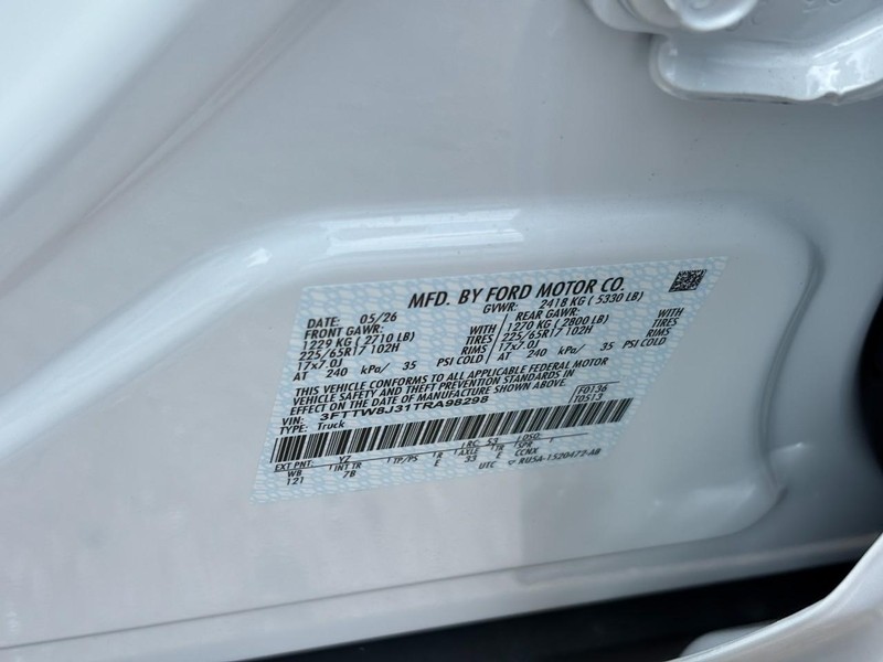 Ford Maverick Vehicle Image 25