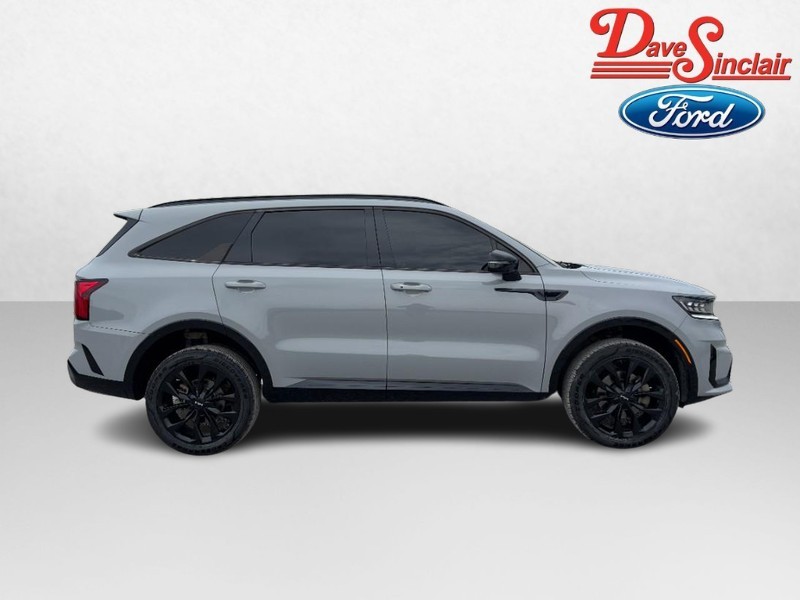 Kia Sorento Vehicle Image 05