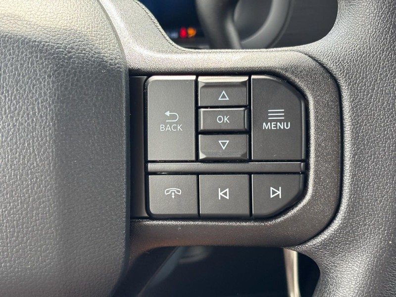 Ford F-150 Vehicle Full-screen Gallery Image 20