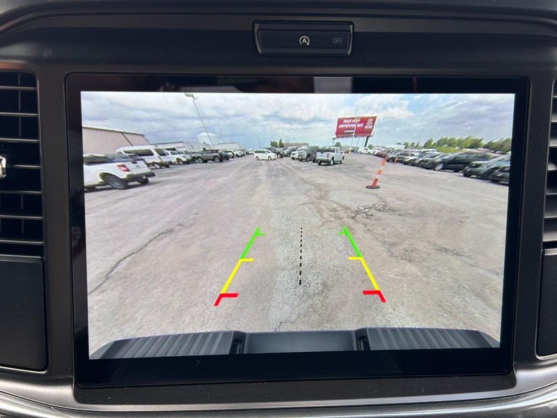 Ford F-150 Vehicle Full-screen Gallery Image 23
