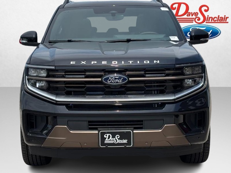 Ford Expedition Max Vehicle Full-screen Gallery Image 02