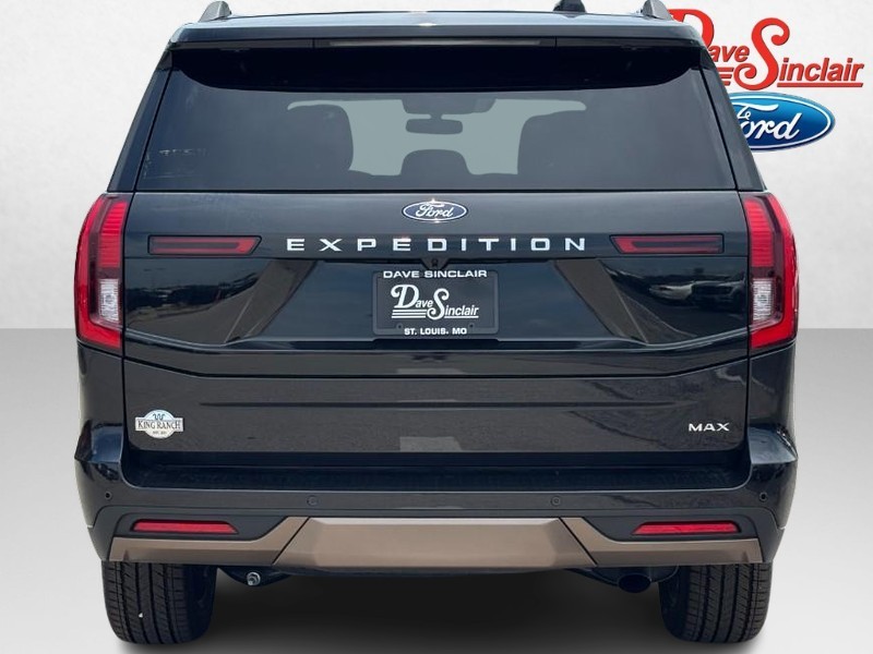 Ford Expedition Max Vehicle Full-screen Gallery Image 08