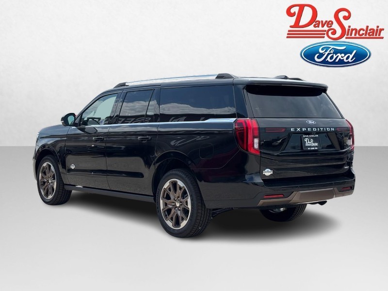 Ford Expedition Max Vehicle Full-screen Gallery Image 09