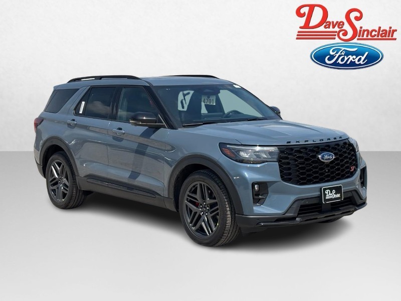 Ford Explorer Vehicle Image 04