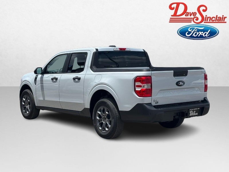 Ford Maverick Vehicle Image 09