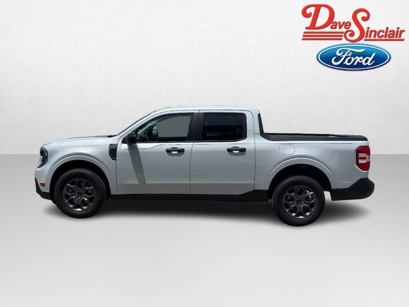 Ford Maverick Vehicle Image 10