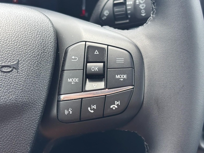 Ford Maverick Vehicle Image 20