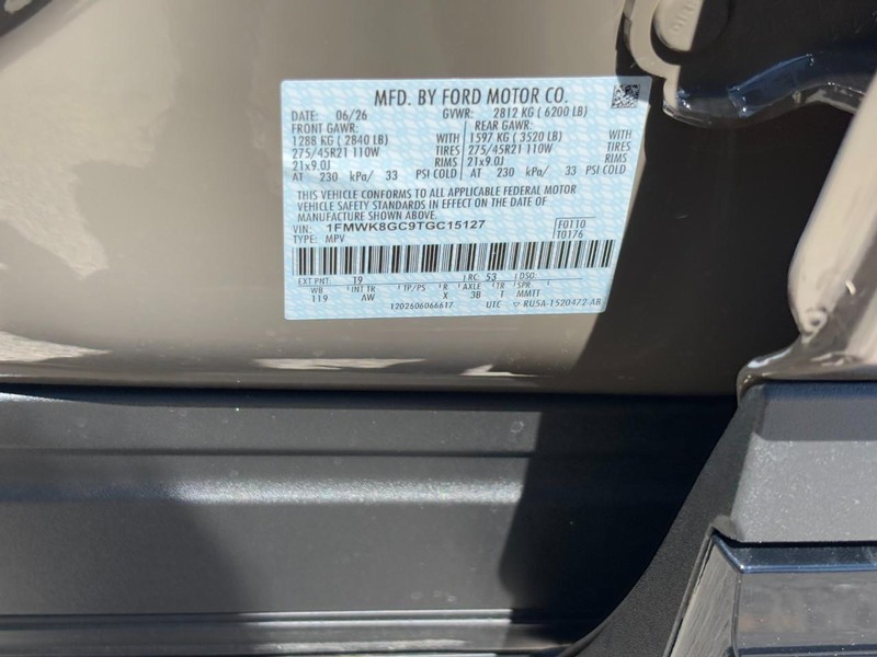 Ford Explorer Vehicle Image 25