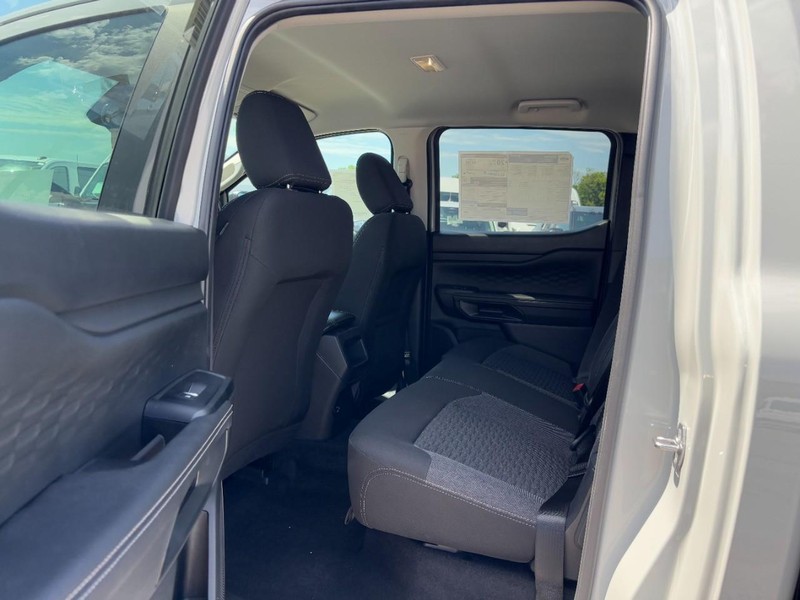 Ford Ranger Vehicle Full-screen Gallery Image 12
