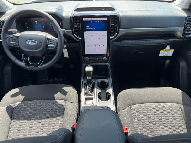 Ford Ranger Vehicle Full-screen Gallery Image 14