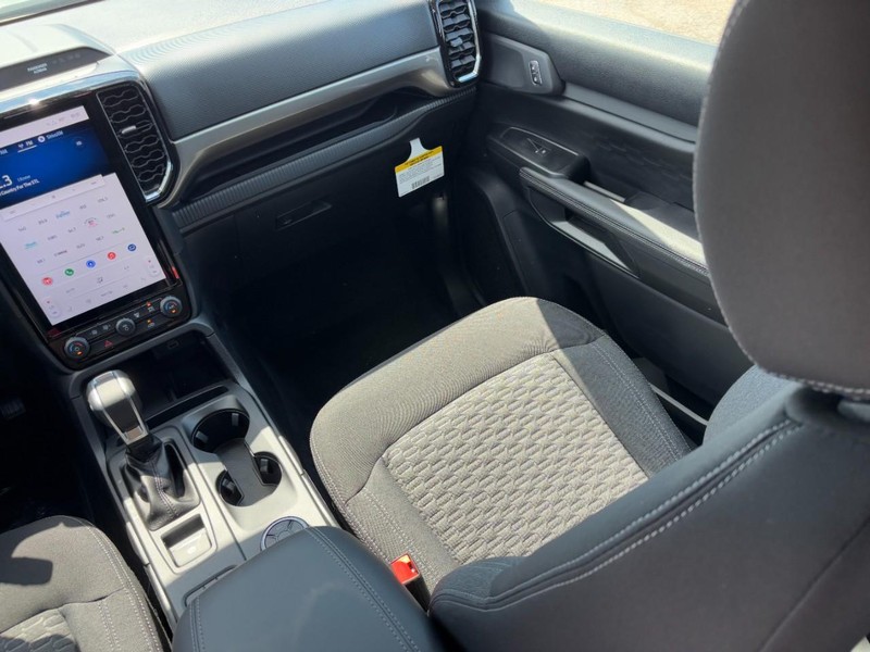 Ford Ranger Vehicle Full-screen Gallery Image 15