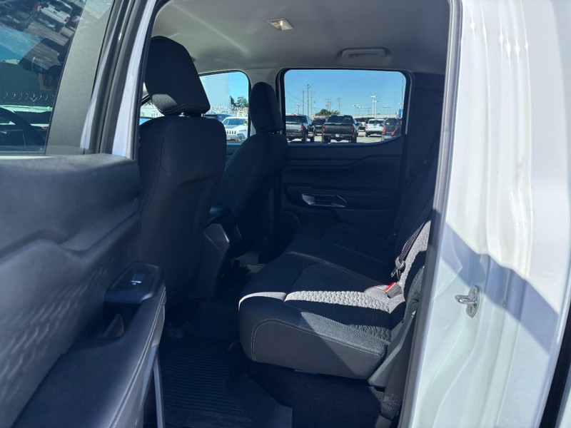 Ford Ranger Vehicle Full-screen Gallery Image 13