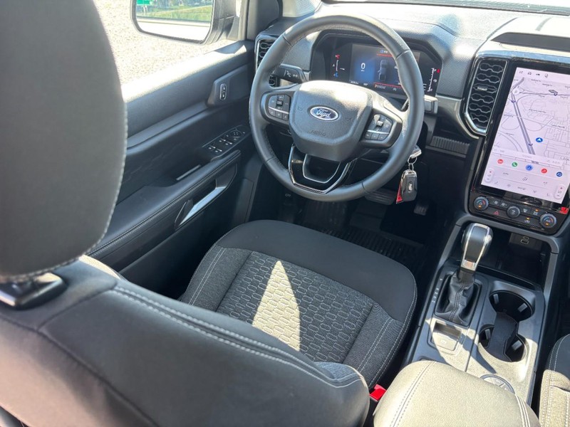 Ford Ranger Vehicle Full-screen Gallery Image 14